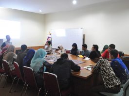 Puluhan Penerima Beasiswa STF Ikut Training Jurnalistik