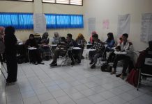 Bekali Peserta Beasiswa STF UIN Jakarta dengan Training of Financial Literacy and Bungkesmas Program