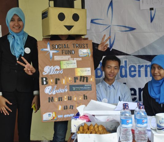 Stand STF UIN Jakarta Ramai Dikunjungi Wisuda UIN Ke-93