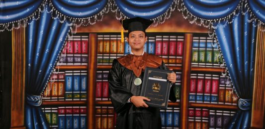 Dengan Beasiswa, Kuliah Menjadi Ringan