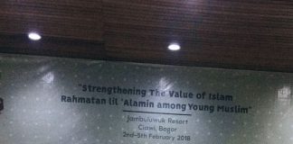 Resmi dibuka! International Youth Leadership Camp 2018 Koordinator Program IYLC 2018 Muhammad Zuhdi, M.Ed saat membuka acara