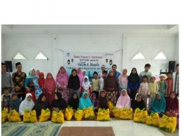 Di Cidokom, STF UIN Jakarta Tebar Kebaikan di Bulan Ramadhan