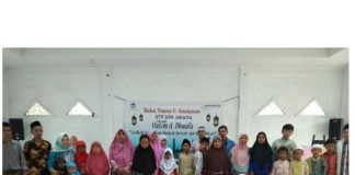 Di Cidokom, STF UIN Jakarta Tebar Kebaikan di Bulan Ramadhan