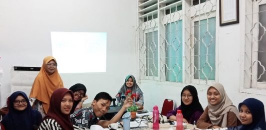 STF Hadirkan Kelas Bahasa Inggris Untuk Para Penerima Beasiswa