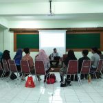 Peserta Training Volunteer Dapatkan Materi Marketing Komunikasi