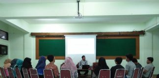 Peserta Training Volunteer Dapatkan Materi Marketing Komunikasi