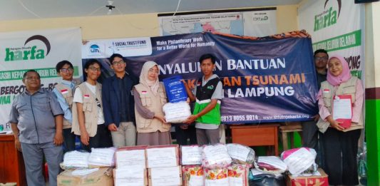 STF UIN Jakarta Salurkan Donasi ke Beberapa Titik Korban Bencana Tsunami Selat Sunda