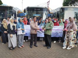 Mudik Gratis STF UIN Jakarta Bantu Ringankan Mahasiswa Rantau Pulang Kampung