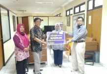 Perkuat Mahasiswa Rantau FIDIKOM Salurkan Donasi Melalui STF