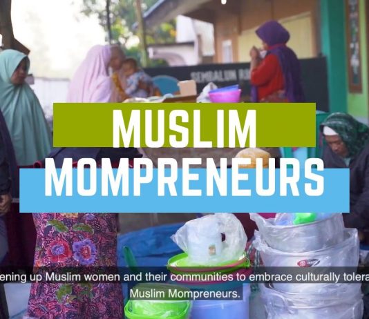 “Embedded Economy” para Muslimah Mompreneurs: Bagaimana cara meningkatkan daya saing mereka?