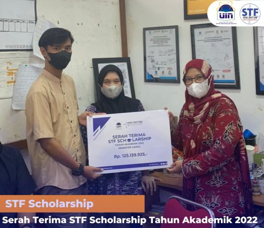 Serah Terima STF Scholarship Tahun Akademik 2022 Semester Ganjil