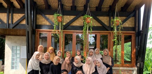 Rayakan International Volunteer Day, STF Gelar Capacity Building for Volunteers