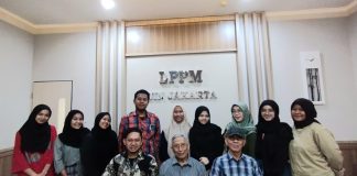 Profesor Husni Rahim Temui Penerima Program PHRS dalam Rangka Bahas GERUTAS