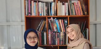 STF Bantu Mahasiswa KKN Reguler UIN Jakarta Lewat Donasi Buku Gratis