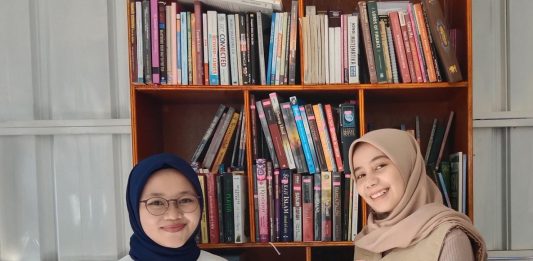 STF Bantu Mahasiswa KKN Reguler UIN Jakarta Lewat Donasi Buku Gratis