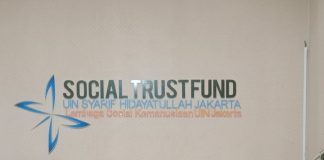 STF Donasikan Buku Gratis untuk Kelompok KKN Internasional di Malaysia