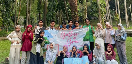 Bangun Solidaritas dan Kebersamaan, Volunter STF Gelar Gather And Grow