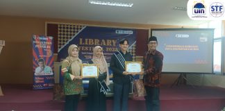STF Anugerahi Beasiswa kepada Dua Mahasiswa Duta Perpustakaan UIN Jakarta