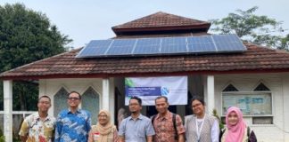 Wujudkan Desa Hijau Melalui Pemasangan Solar Panel STF UIN Jakarta Gandeng Tokio Marine